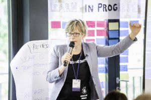 Katalin Hankovszky who talks in the Simply Focus Podcast with Elfie Czerny & Dominik Godat about Solution Focus