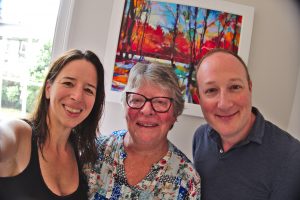 Jenny Clarke who talks in the Simply Focus Podcast with Elfie Czerny & Dominik Godat about Solution Focus