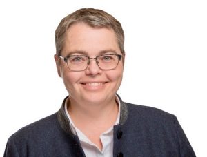 Sharon Casey who talks in the Simply Focus Podcast with Elfie Czerny & Dominik Godat about Solution Focus